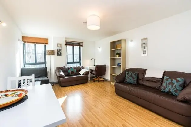 Modern Apartment in London