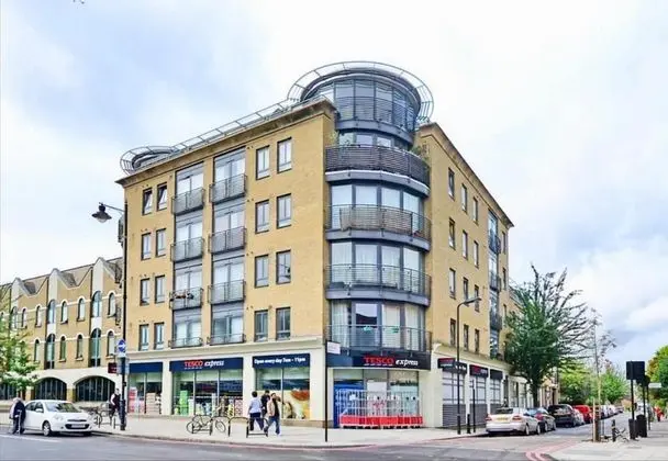 Modern Apartment in London
