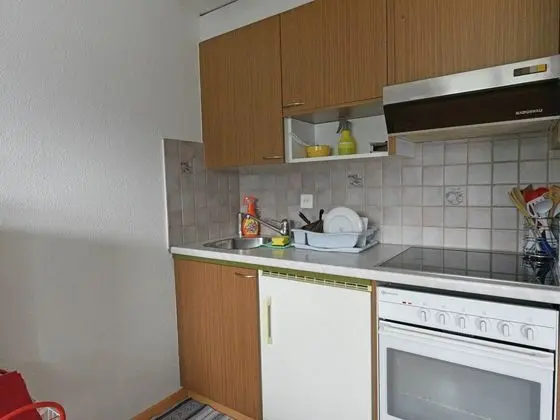 Modern Apartment in Mastrils With Terrace Near Forest - Mutfak