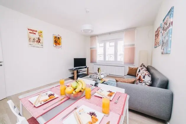 Modern Apartment Near Cathedral -best Location - Öne Çıkan Resim