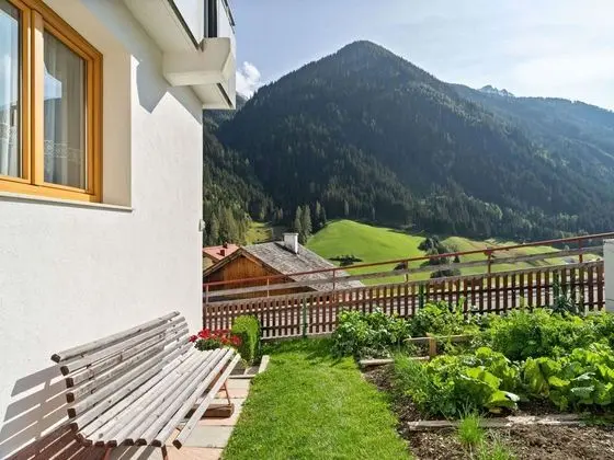 Modern Apartment Near Ski Area in Kappl - Dış Mekan