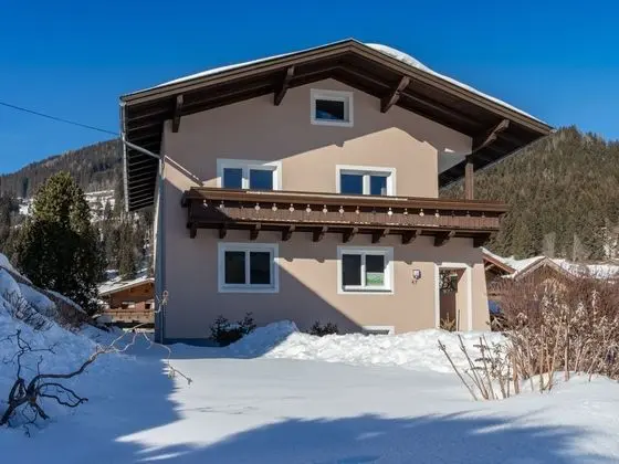 Modern Apartment Near Ski Area in Mühlbach - Dış Mekan