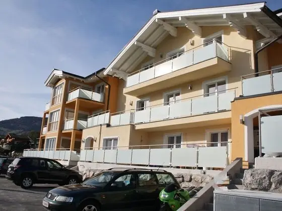 Modern Apartment Near Ski Area in Piesendorf