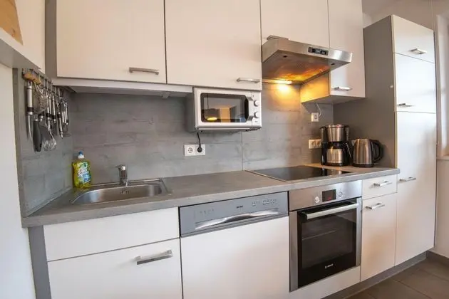 Modern Apartment Near Ski Trail in Brixen - Mutfak