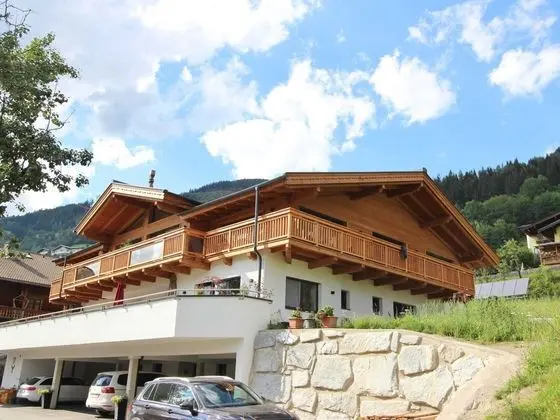 Modern Apartment in Piesendorf With Terrace - Öne Çıkan Resim