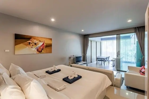 Modern Apartment With Pool Access The Ark Karon - Oda