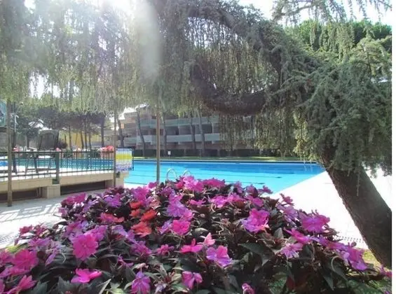 Modern Apartment - Pool - Tennis Courts by Beahost Rentals - Havuz