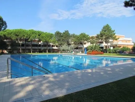 Modern Apartment - Pool - Tennis Courts by Beahost Rentals - 1
