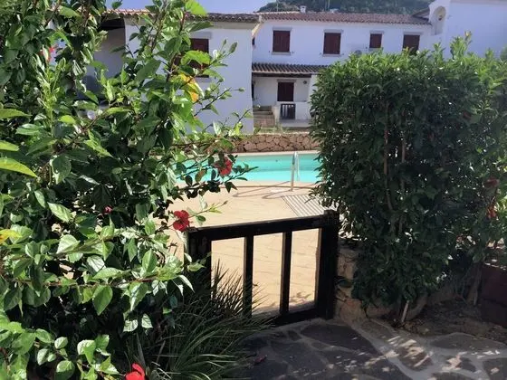 Modern Apartment in Porto san Paolo - Havuz