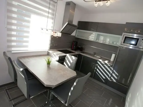 Modern Apartment With Private Roof Terrace in Bad Tabarz, in Thuringia - Mutfak