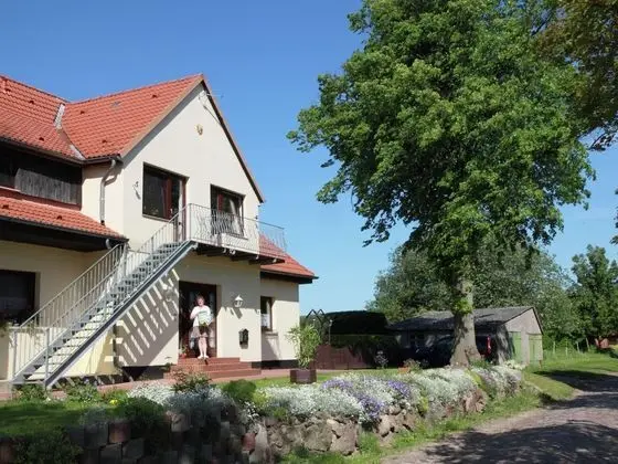 Modern Apartment With Private Terrace in Kröpelin Germany - Dış Mekan