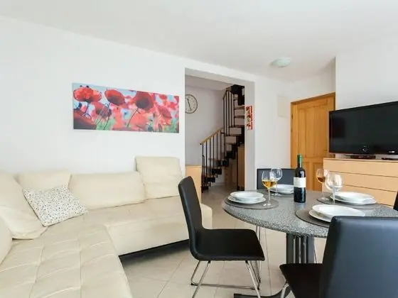 Modern Apartment With Roof Terrace Near the Beach