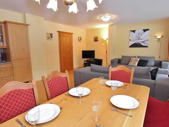 Modern Apartment in Saalbach-hinterglemm With Garden - Mutfak