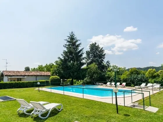 Modern Apartment in Salò With Swimming Pool - Havuz