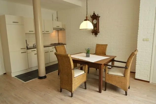 Modern Apartment in Schin op Geul Near Valkenburg - Mutfak