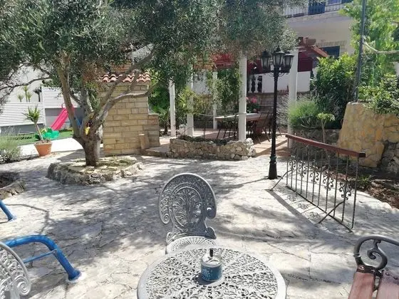 Modern Apartment in Slatine With Terrace