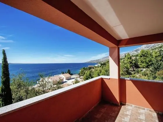 Modern Apartment in Starigrad Paklenica With Barbecue