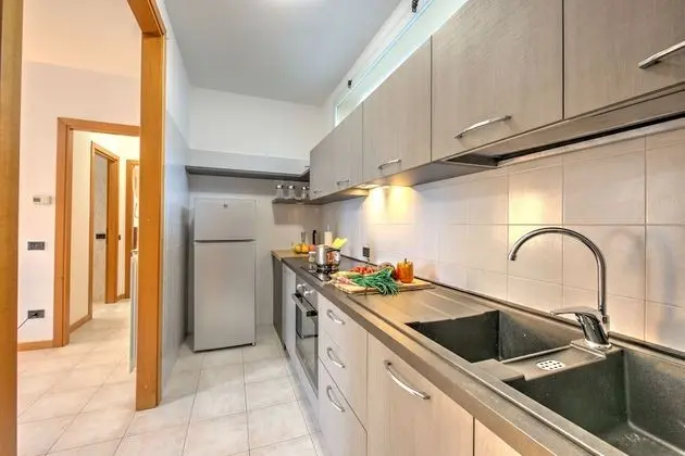 The Modern Apartment In Stresa - Mutfak