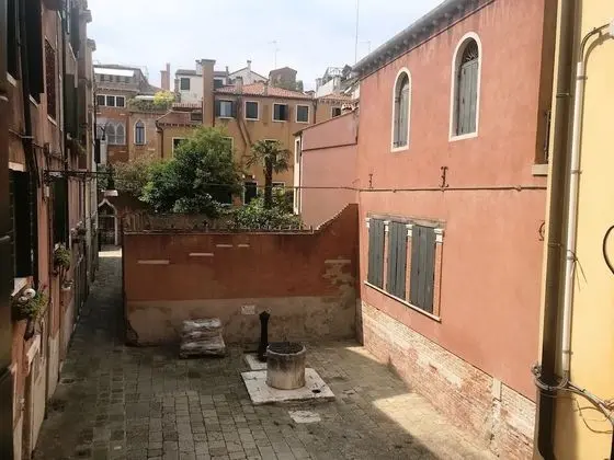 Modern Apartment in Venice GF
