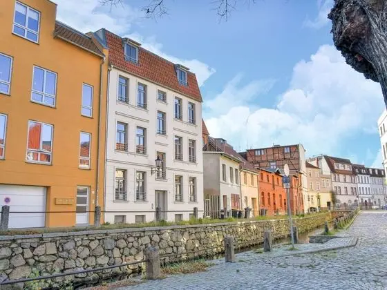 Modern Apartment in Wismar With Private Terrace - Dış Mekan