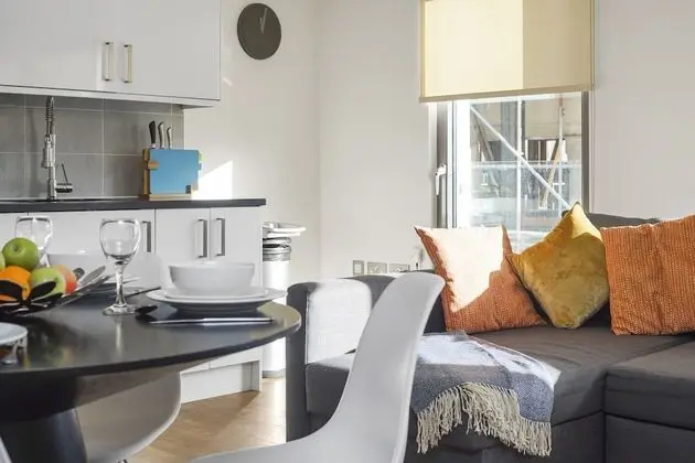 Modern Apartments in Bayswater Central London WiFi & Aircon - by City Stay London - Yerinde Yemek