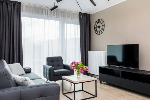 Modern Apartments City Center by Renters - Öne Çıkan Resim