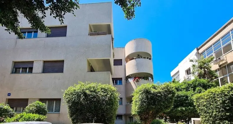 Modern Apt Rothschild Very Central TL7