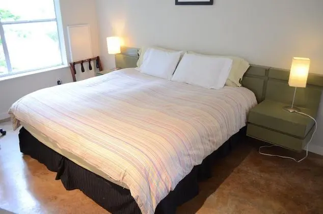 Modern B&B