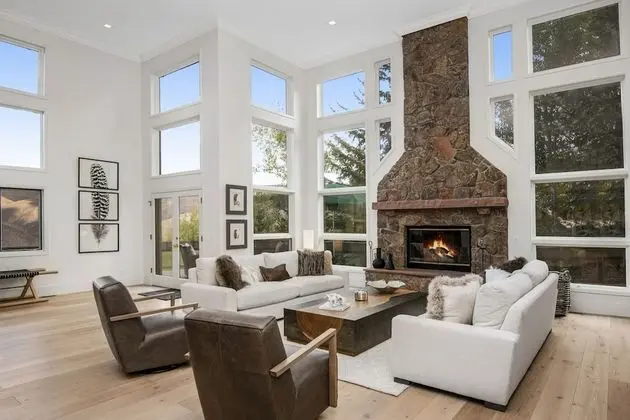 Modern Beaver Creek Private House