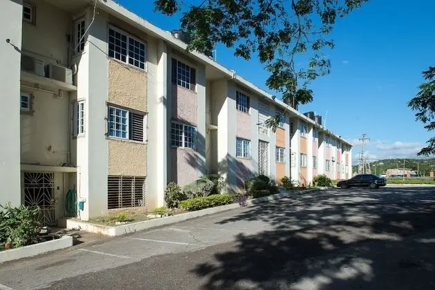 Modern Bilton Apartment
