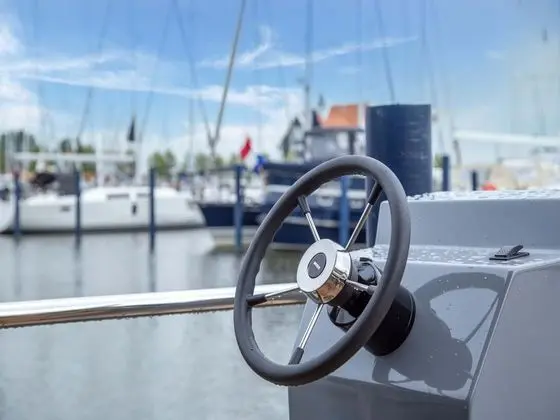 Modern Boat in Marina Volendam With Terrace - İç Mekan