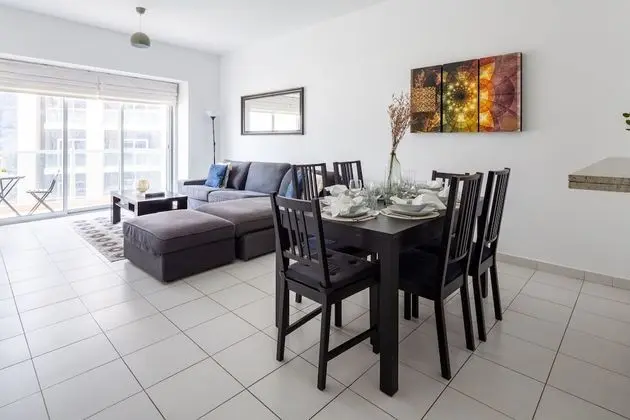 Modern + Bright 2BR With Dubai Marina Views!