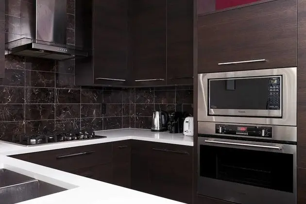 Modern Bright Townhome in Richmond - Mutfak