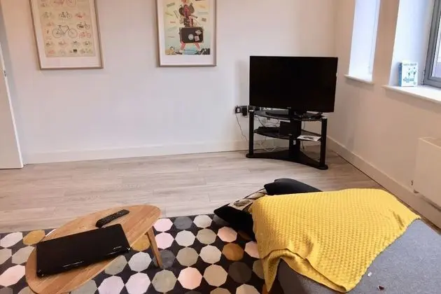 Modern Bristol Apartment Right in the City Centre