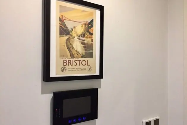 Modern Bristol Apartment Right in the City Centre - İç Mekan