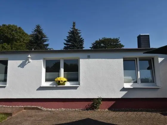 Modern Bungalow in Kröpelin With Garden - Dış Mekan