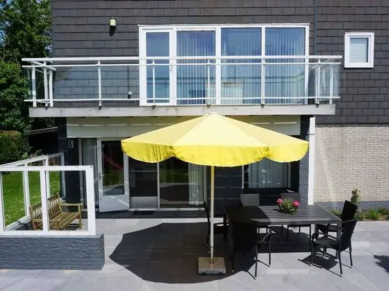 Modern Bungalow With Panoramic Views Across Veerse Meer Lake - Yerinde Yemek