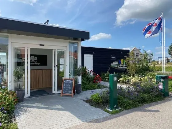 Modern Chalet With 2 Bedrooms, 2 Bathrooms and Wifi in Friesland