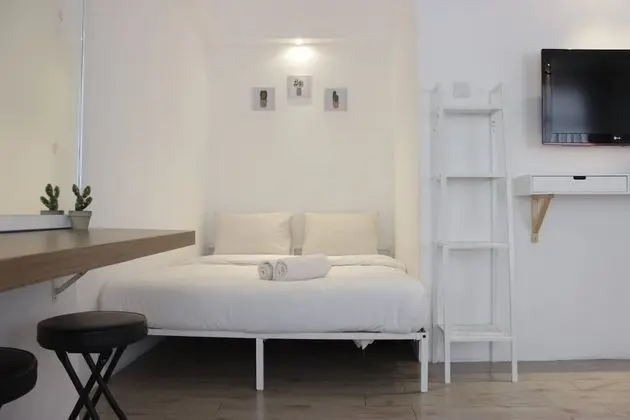Modern Chic Studio Room at Grand Asia Afrika Apartment - Oda
