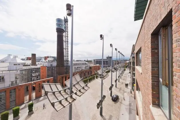 Modern, City Centre 3 Bedroom Apartment