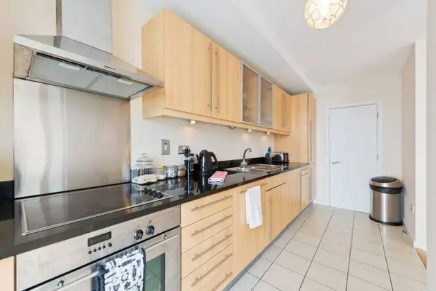 Modern, City Centre 3 Bedroom Apartment - Mutfak