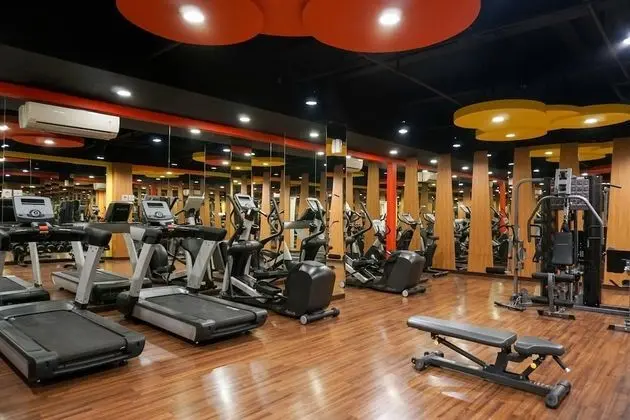 Modern And Comfort 2Br Apartment At Signature Park Grande - Fitness