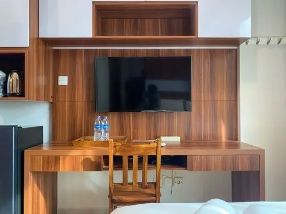 Modern And Comfort Studio Room Apartment At Capitol Park Residence - Oda