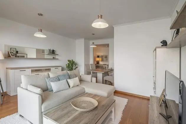 Modern and Comfortable Apartment With Pool and gym - Piornais Residence I