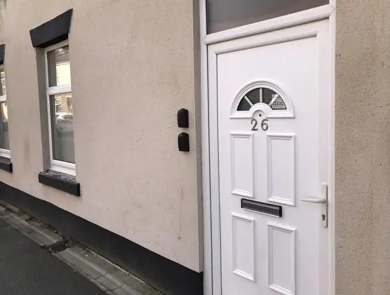 Modern Comfy 2-bedroom Flat in St Helens