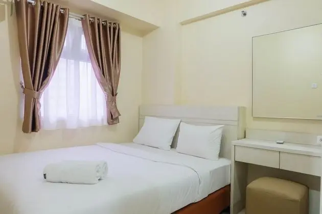 Modern and Comfy 2BR Green Pramuka Apartment