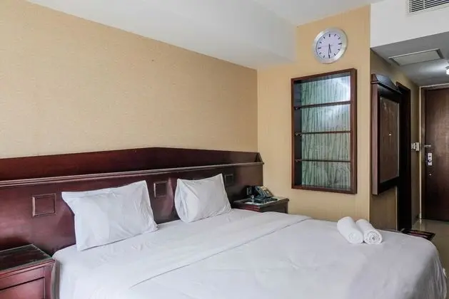 Modern Comfy Studio Apartment at U Residence