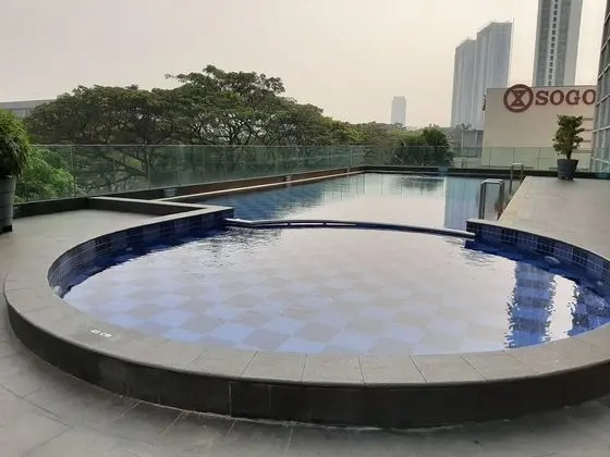 Modern Comfy Studio Apartment at U Residence