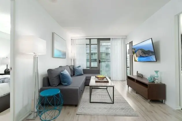 Modern Condo in Financial District - Öne Çıkan Resim