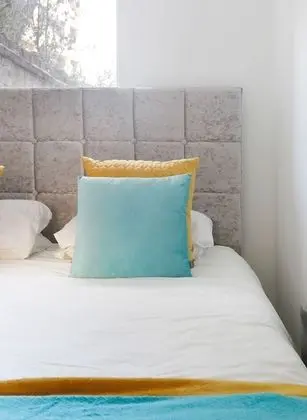 Modern Contemporary 2 Bed With Garden - Öne Çıkan Resim